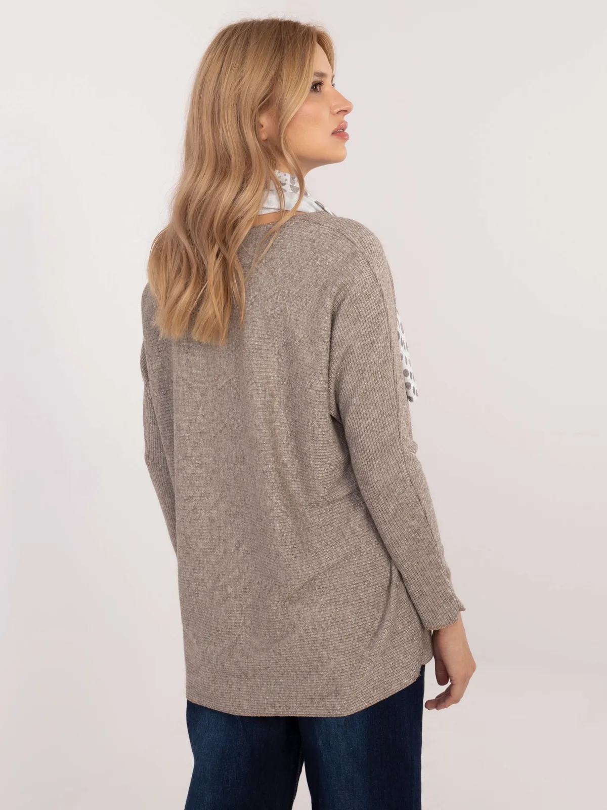 Casualowa bluzka oversize z dekoracyjnym szalem - zdjęcie 1