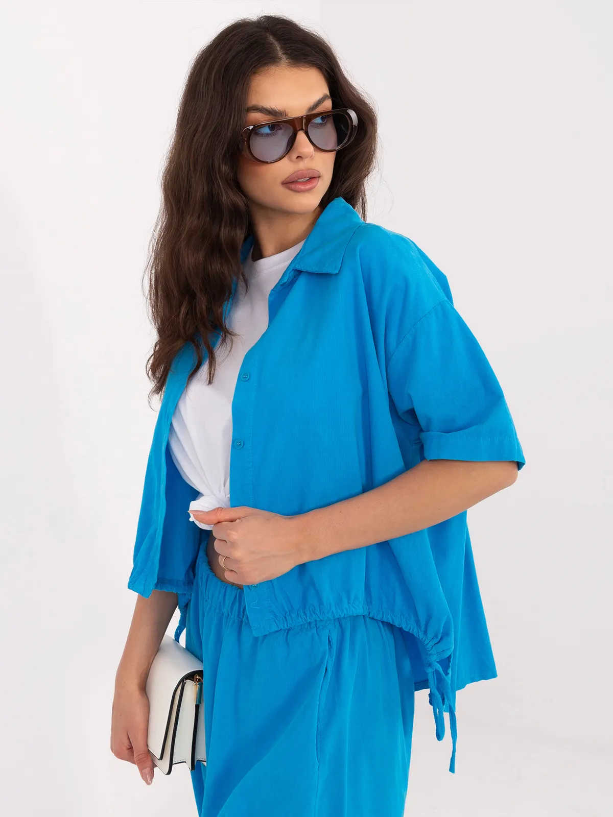 Koszula oversize z wiązaniem w talii - zdjęcie 1