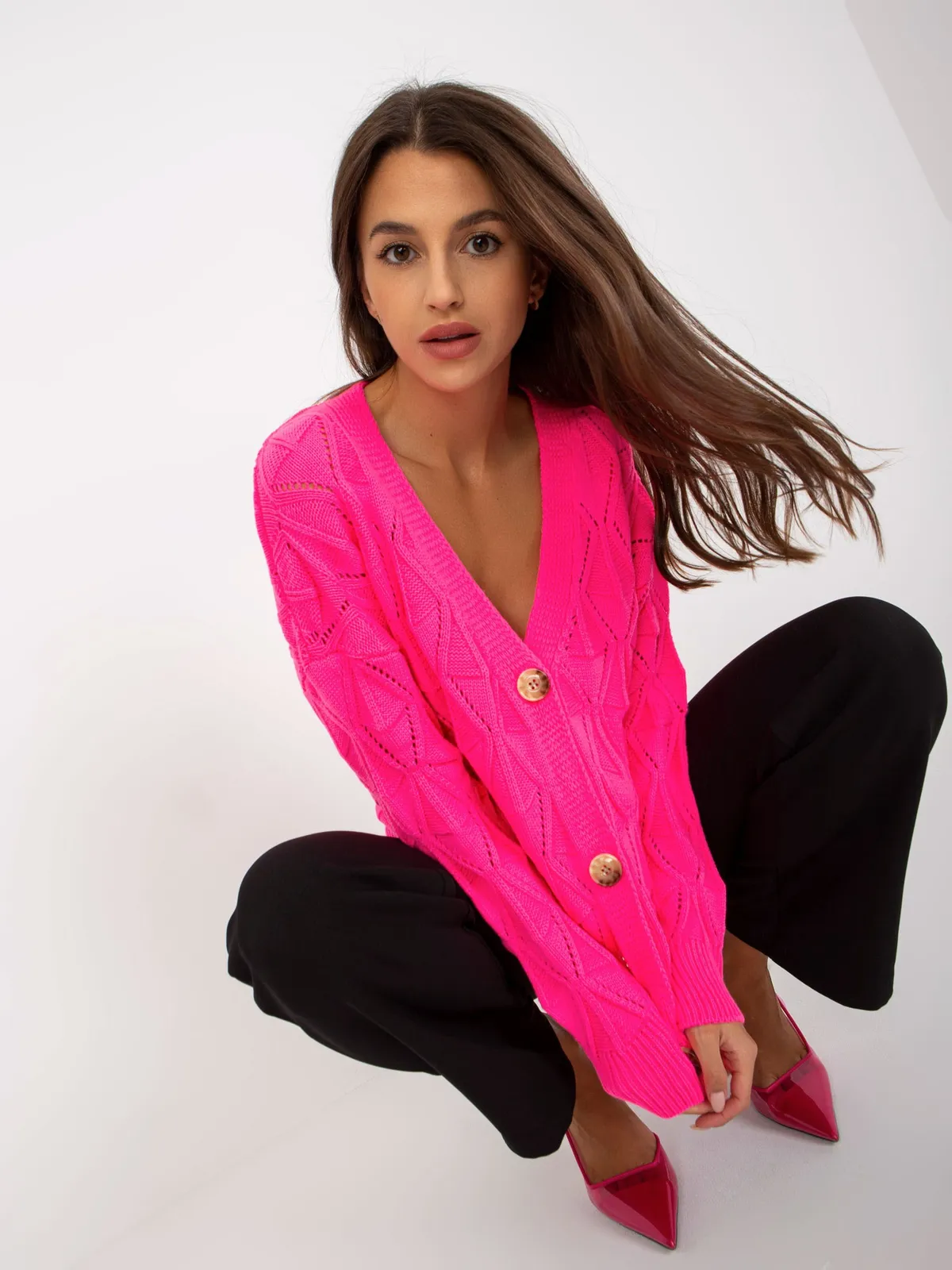 Fluo zielony sweter rozpinany w ażurowy wzór RUE PARIS - zdjęcie 5