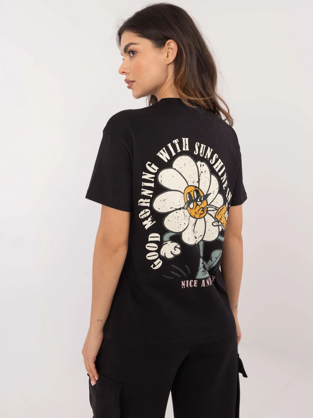 Casualowy T-shirt z pozytywnym nadrukiem Good Morning - zdjęcie 3
