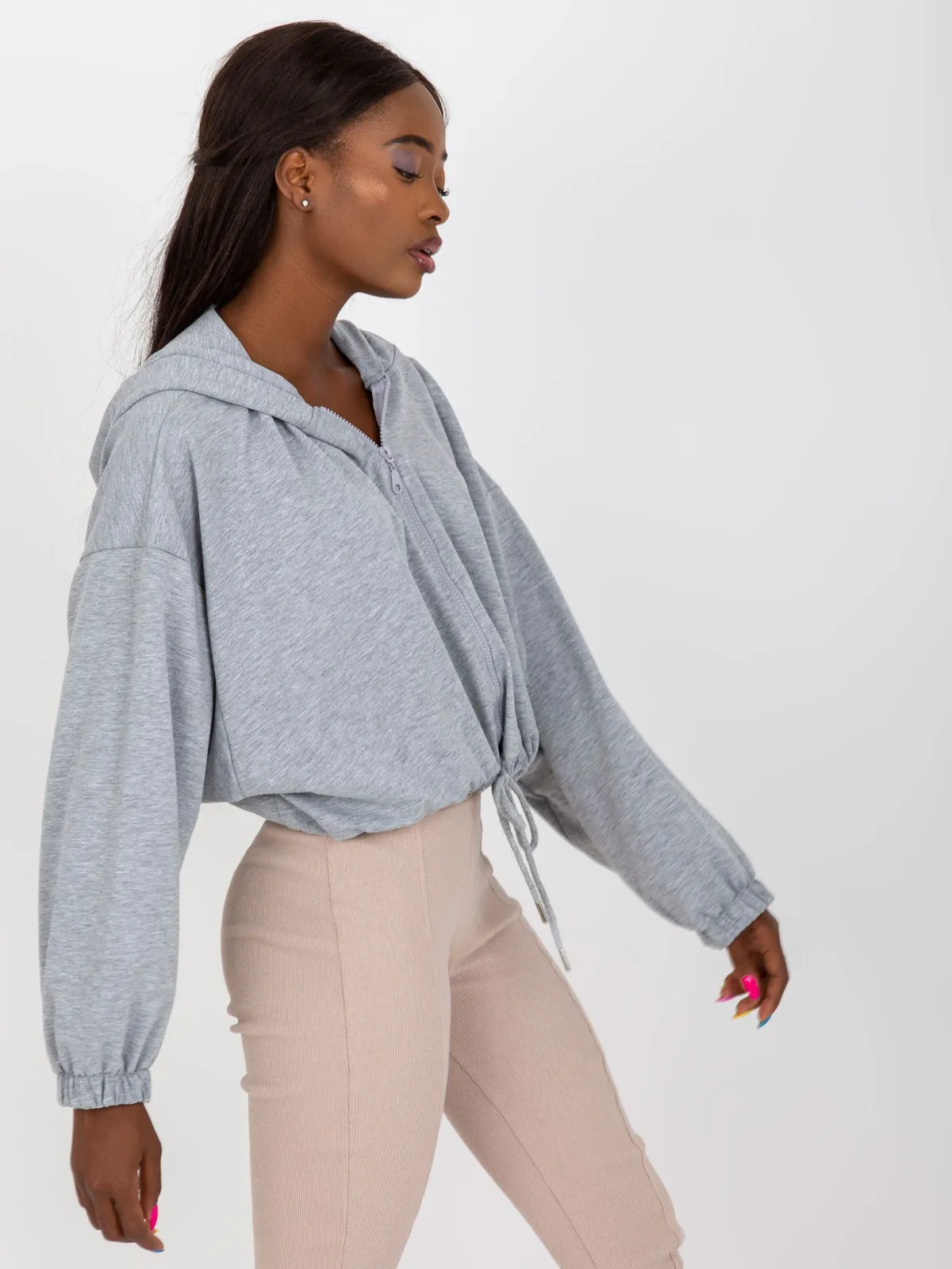 Szara melanżowa krotka bluza basic ze ściągaczem RUE PARIS - zdjęcie 1