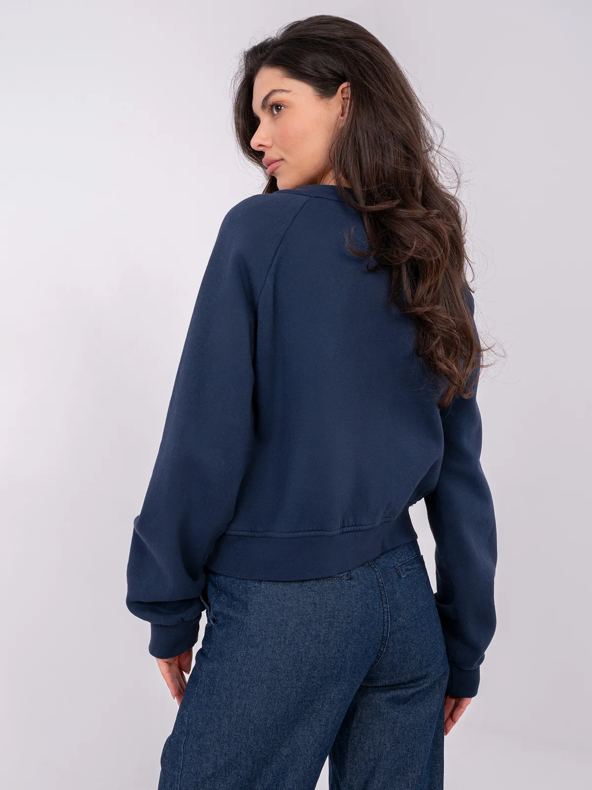 Krótka bluza rozpinana o kroju bomberki - zdjęcie 1