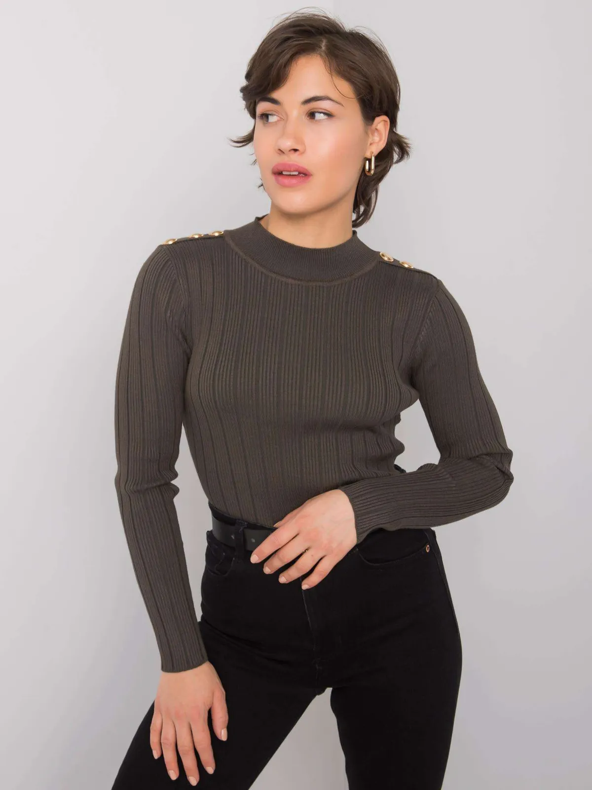 Khaki sweter damski w prążki - zdjęcie 2