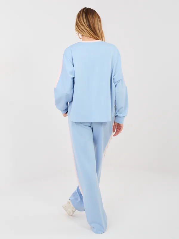 Sportowy komplet oversize z bluzą i printem