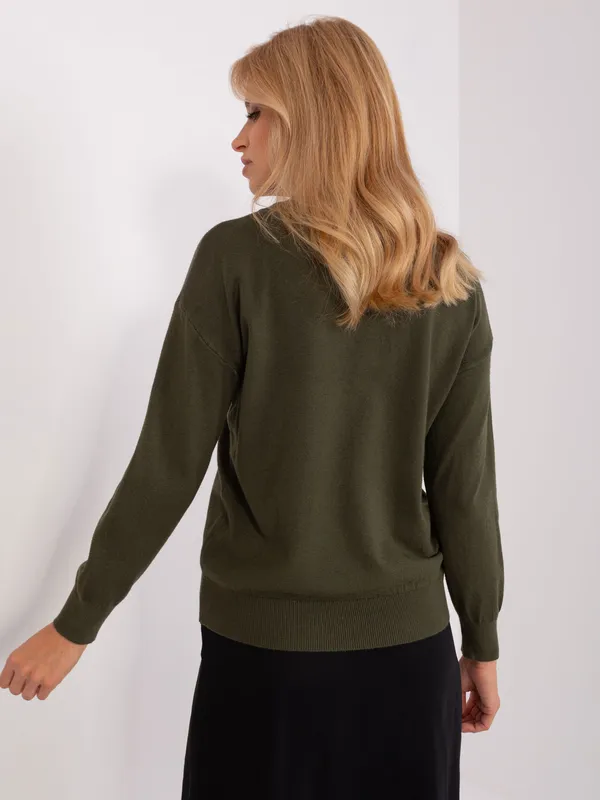 Khaki sweter klasyczny z okrągłym dekoltem - widok 2