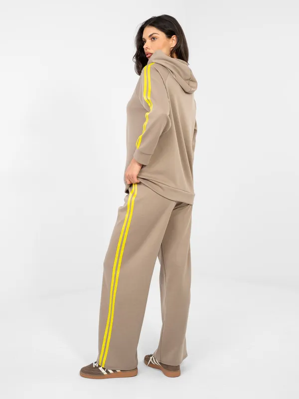 Komplet dresowy z bluzą i spodniami wide leg