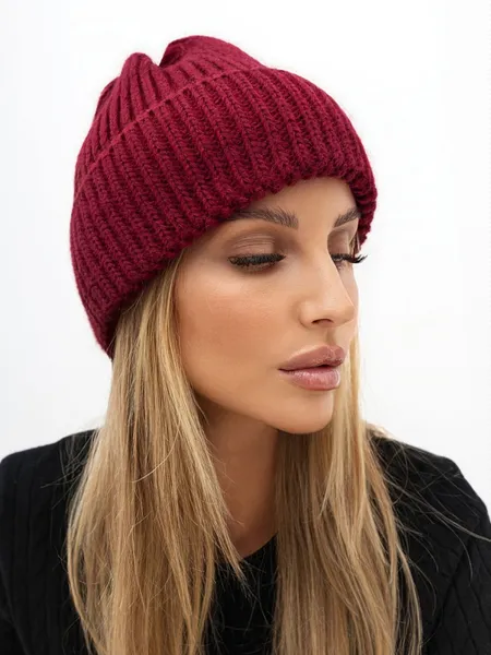 Czapka o kroju beanie z szerokim wywinięciem
