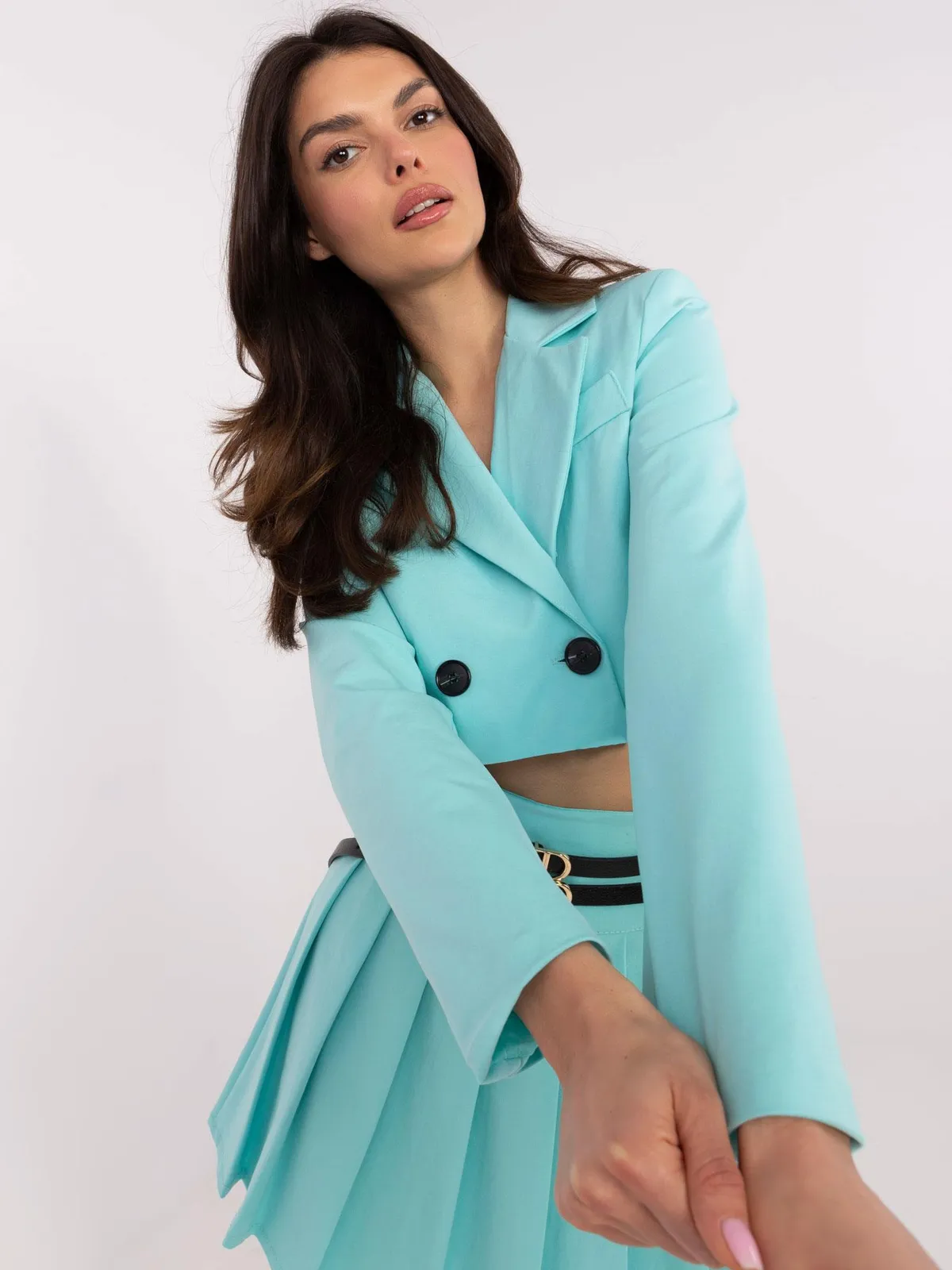 Dwurzędowy żakiet o skróconym kroju typu crop - zdjęcie 1