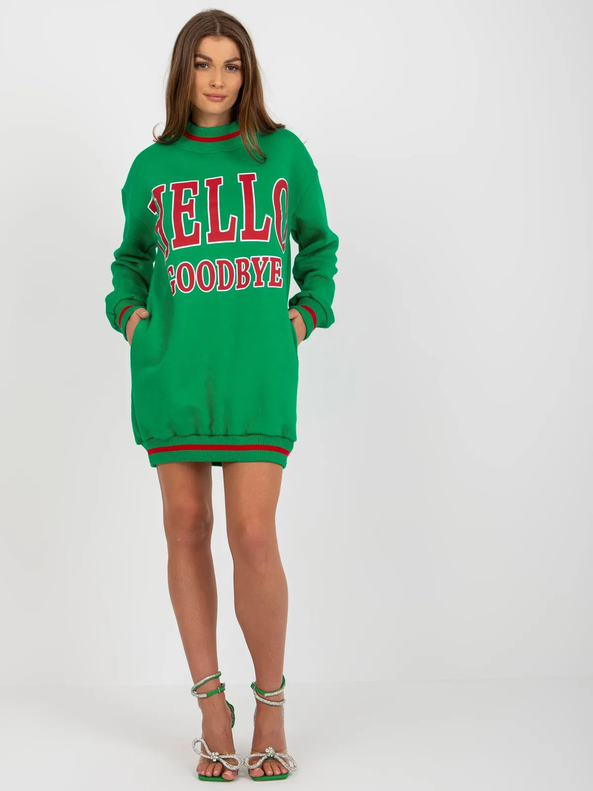 Zielona długa bluza oversize z napisami - zdjęcie 4