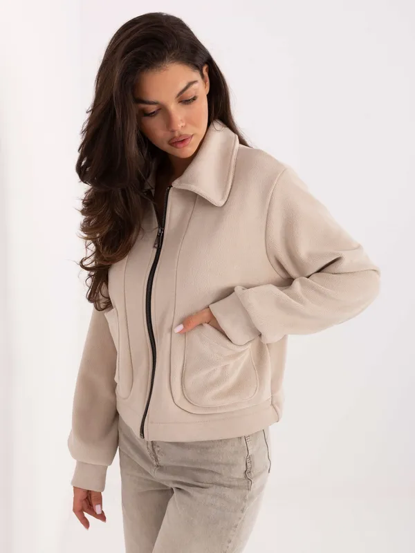 Rozpinana bluza o kroju oversize z kołnierzem