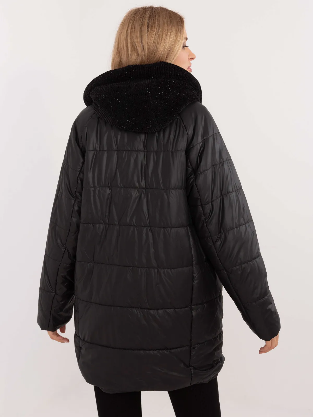 Kurtka o kroju oversize z kapturem - zdjęcie 1