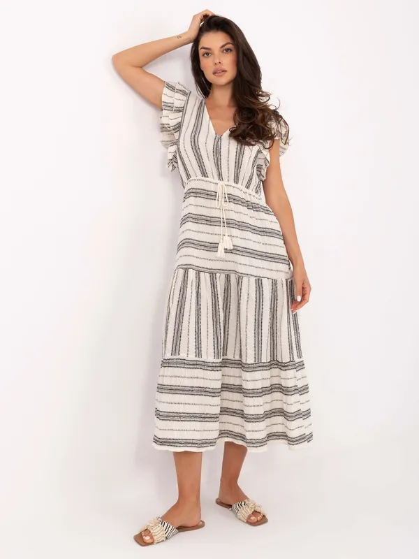 Sukienka midi w stylu boho z falbankami - widok 2