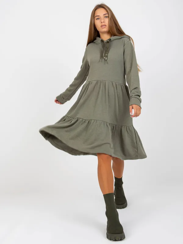 Khaki rozkloszowana sukienka dresowa z falbaną FRESH MADE - widok 2