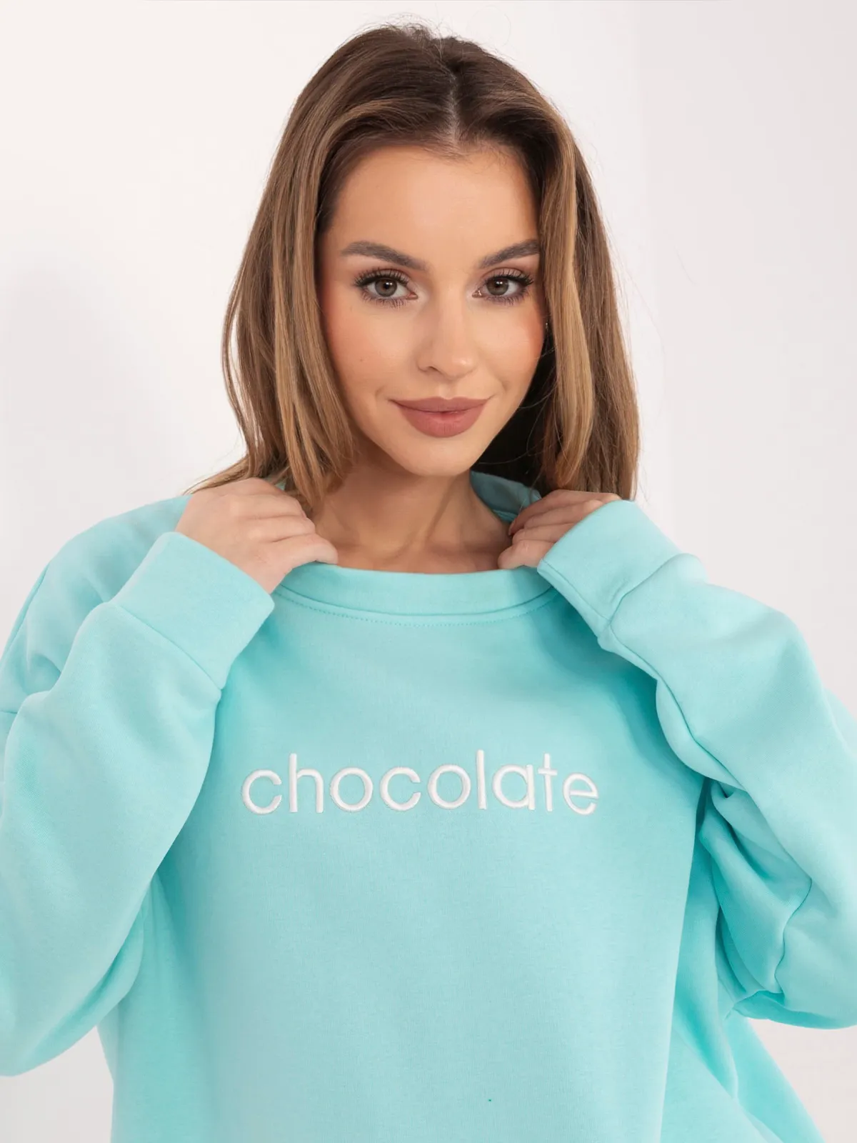 Bluza oversize z haftowanym napisem w stylu casual - zdjęcie 1