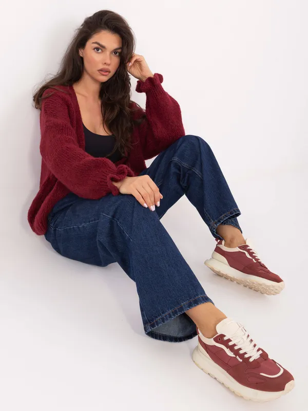 Krótki sweter o kroju oversize z bufiastymi rękawami - widok 2