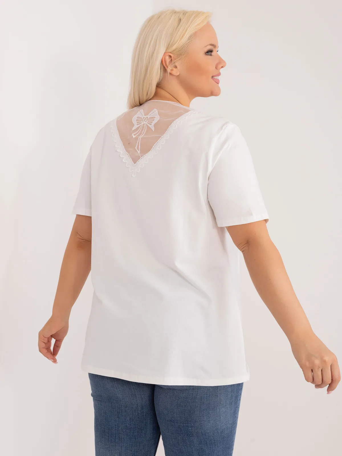 Casualowa bluzka z ozdobną wstawką na plecach - zdjęcie 1