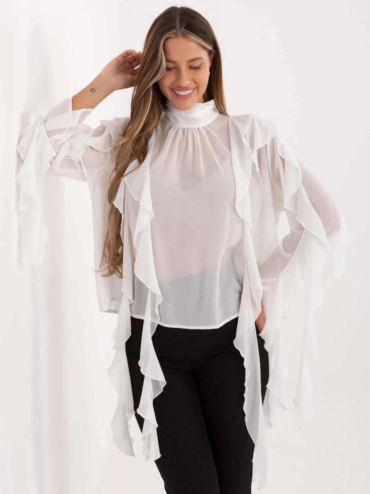 Wizytowa bluzka z wysokim kołnierzem i falbanami - zdjęcie 1