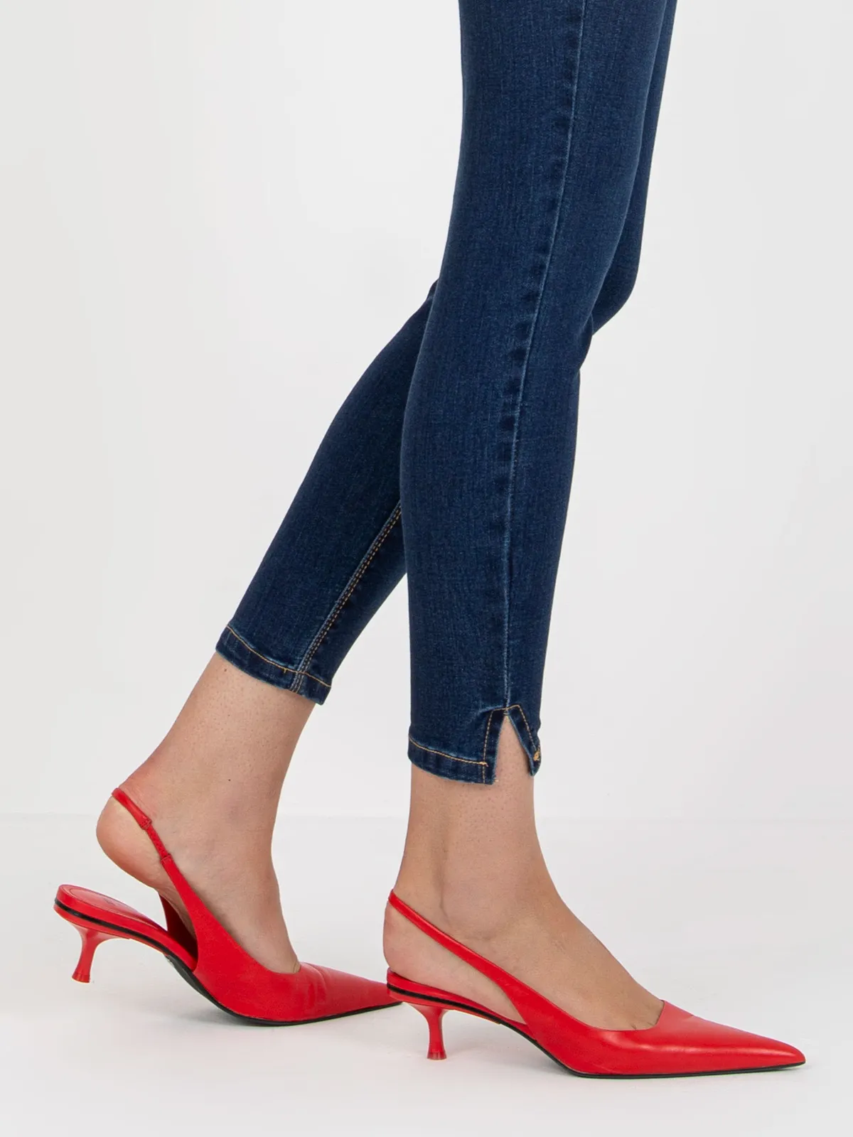 Ciemnoniebieskie spodnie jeansowe skinny STITCH & SOUL - zdjęcie 6