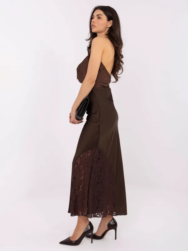 Satynowa spódnica midi z koronkowym wykończeniem