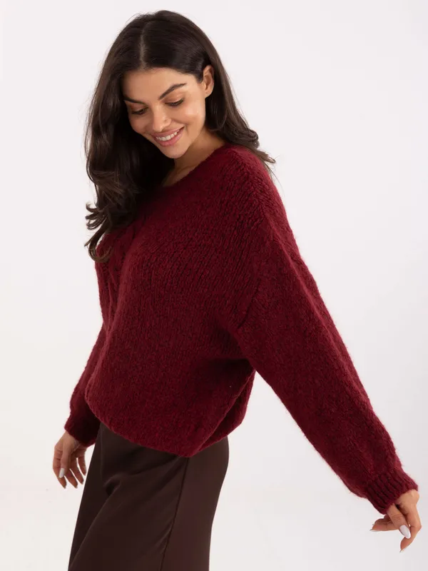 Sweter oversize o luźnym kroju z warkoczem