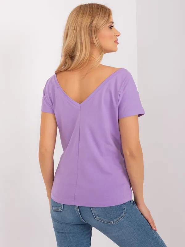 Casualowy t-shirt z głębokim dekoltem na plecach - widok 2