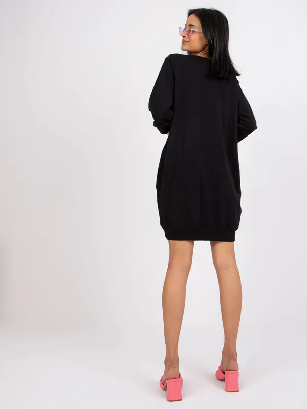 Casualowa sukienka dresowa o kroju oversize