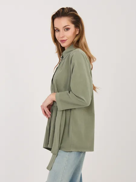 Koszula z wiązaniem w pasie o kroju oversize