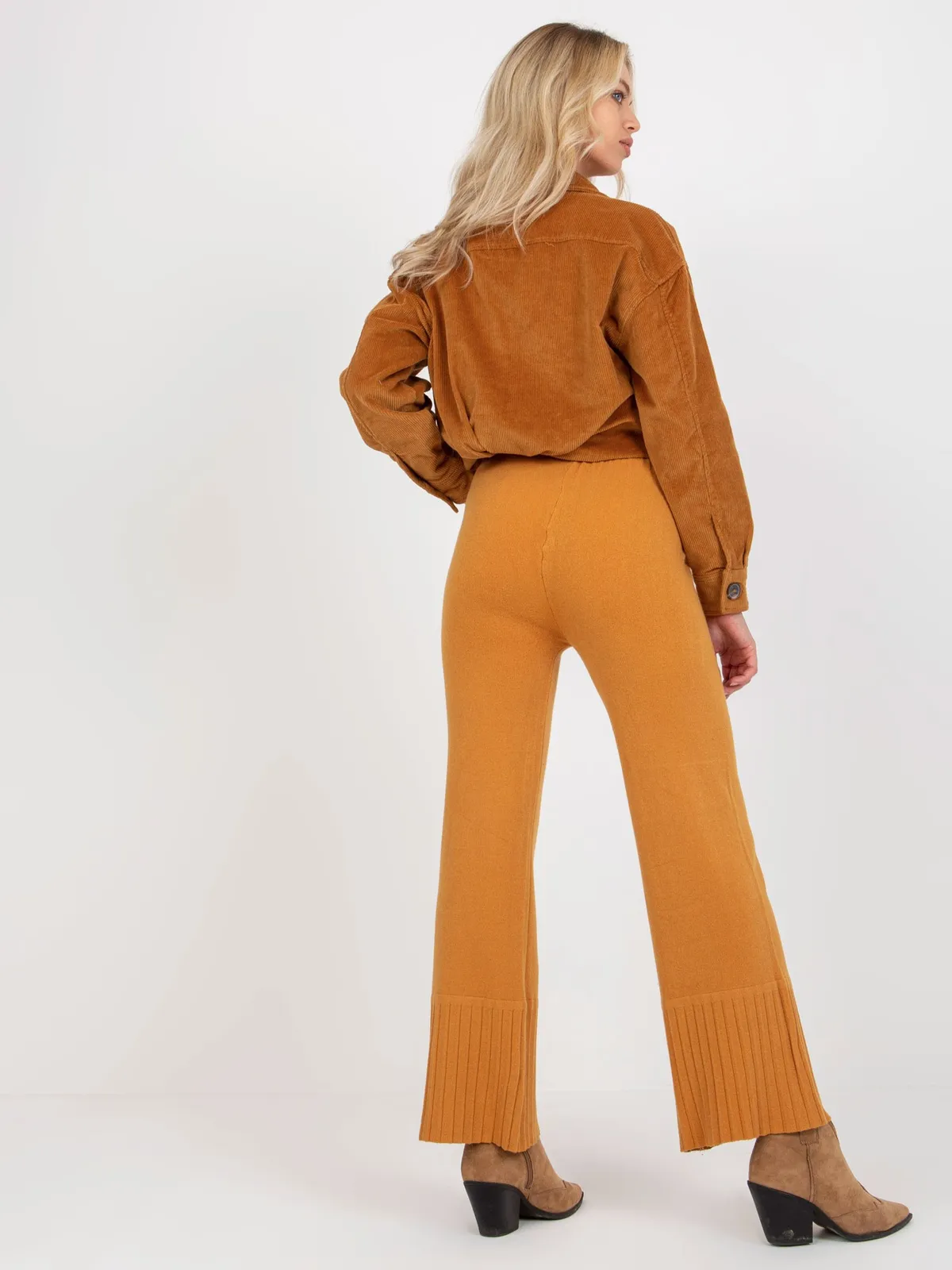 Ciemnożółte szerokie spodnie dzianinowe high waist - zdjęcie 1