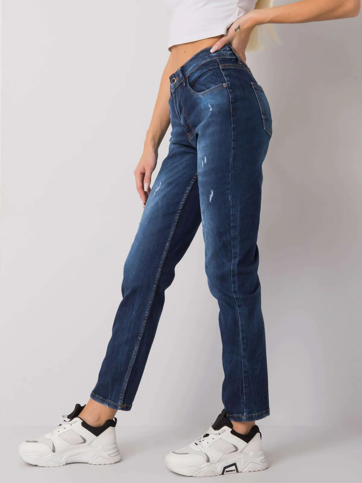 Ciemnoniebieskie jeansy regular - zdjęcie 2