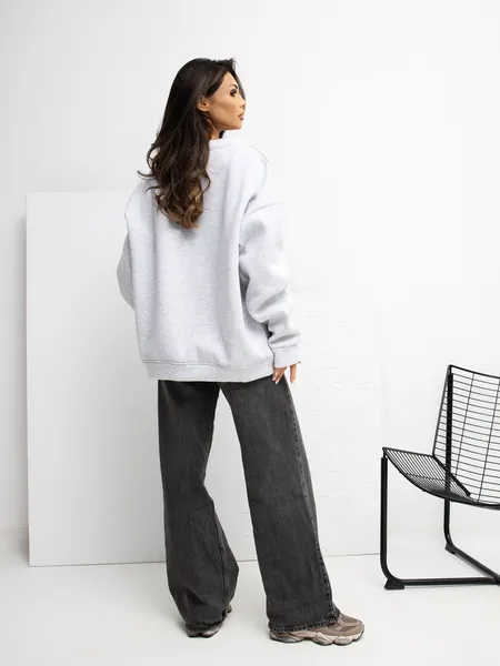 Bluza oversize w klimacie casualowym