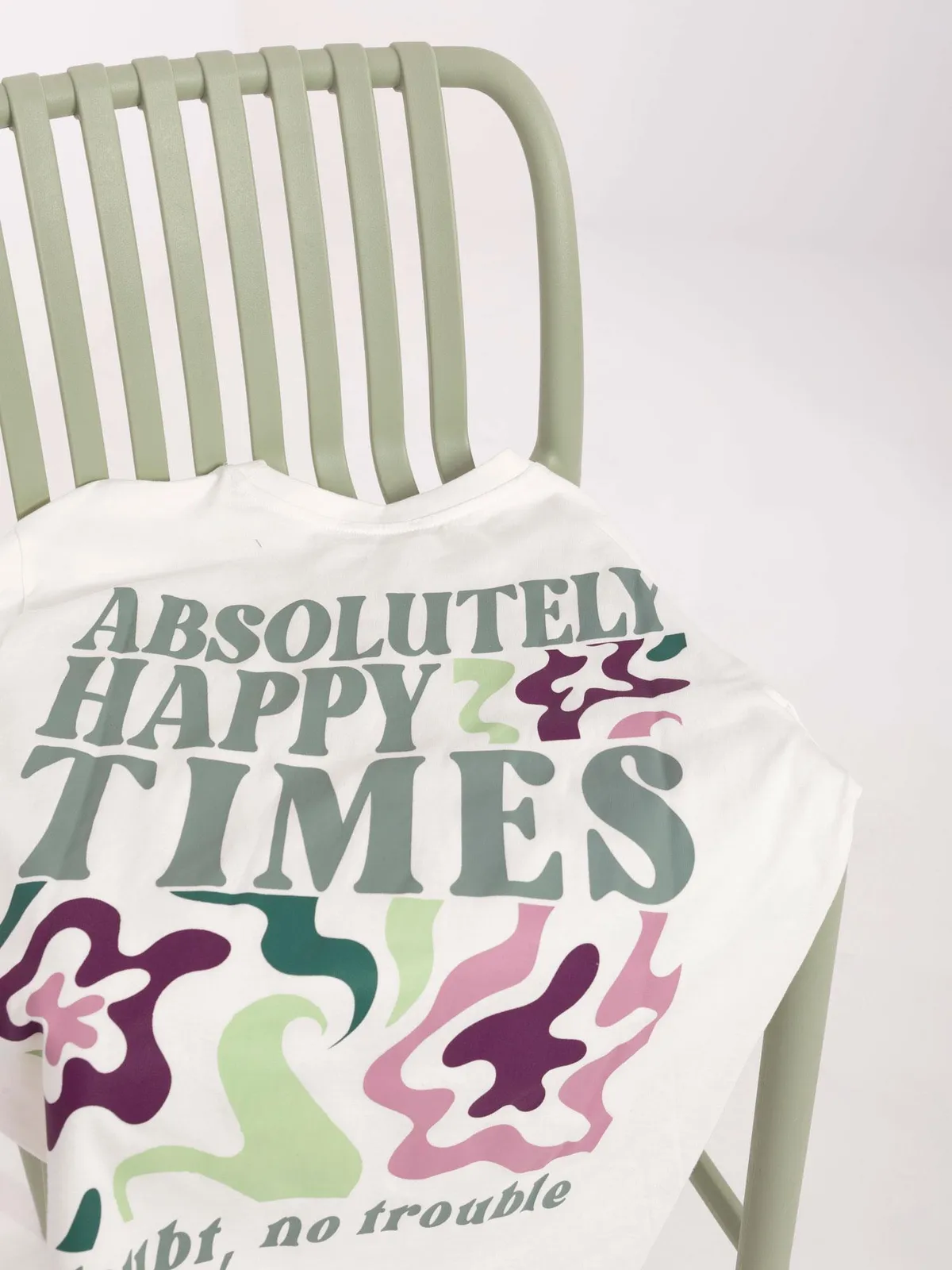 T-shirt z printem w klimacie retro - zdjęcie 1