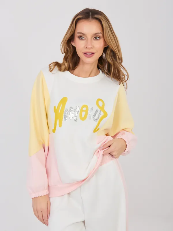 Casualowy komplet oversize z napisem i lampasami - widok 2
