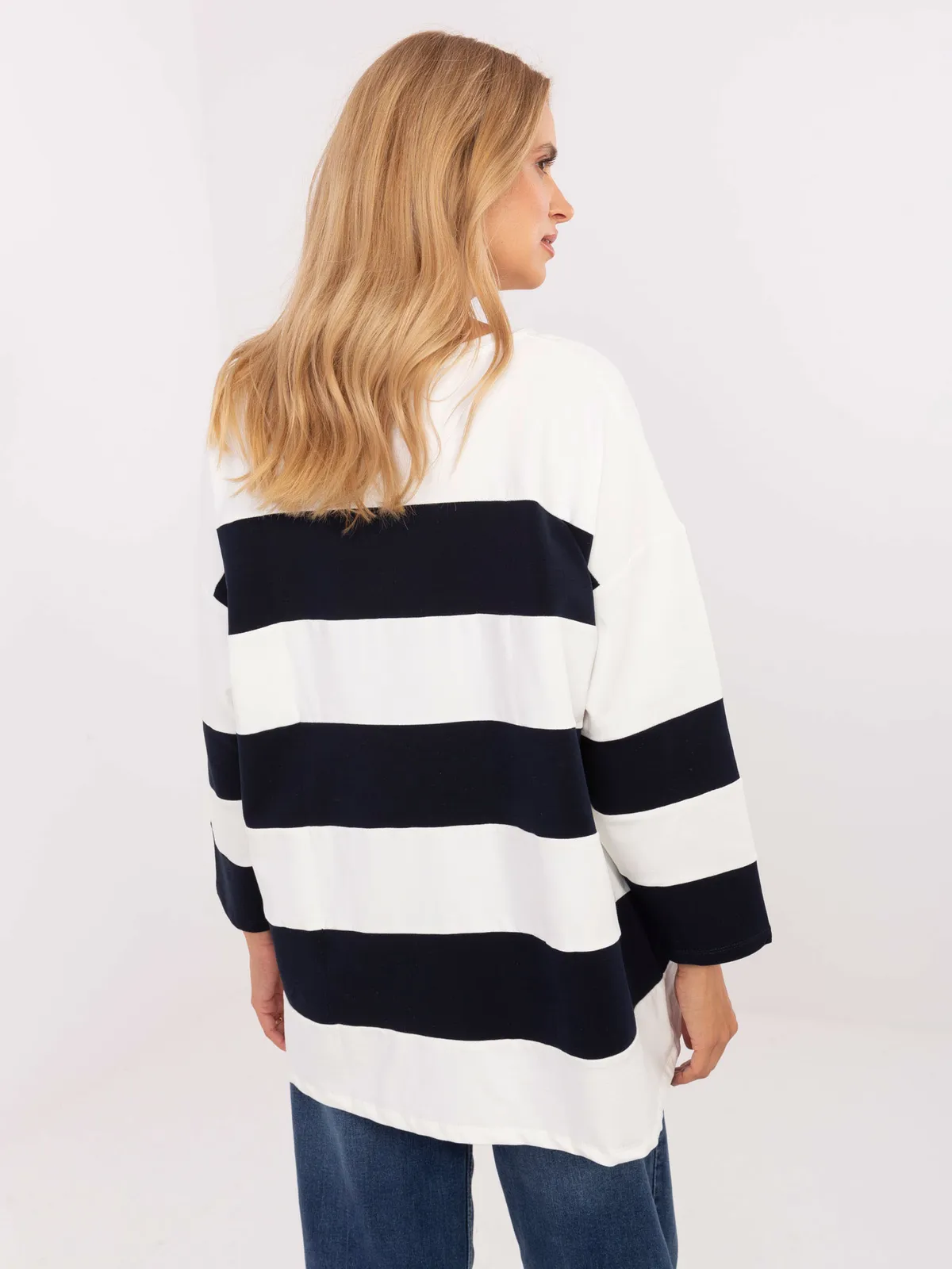 Bluzka oversize w pasy o swobodnym kroju - zdjęcie 1