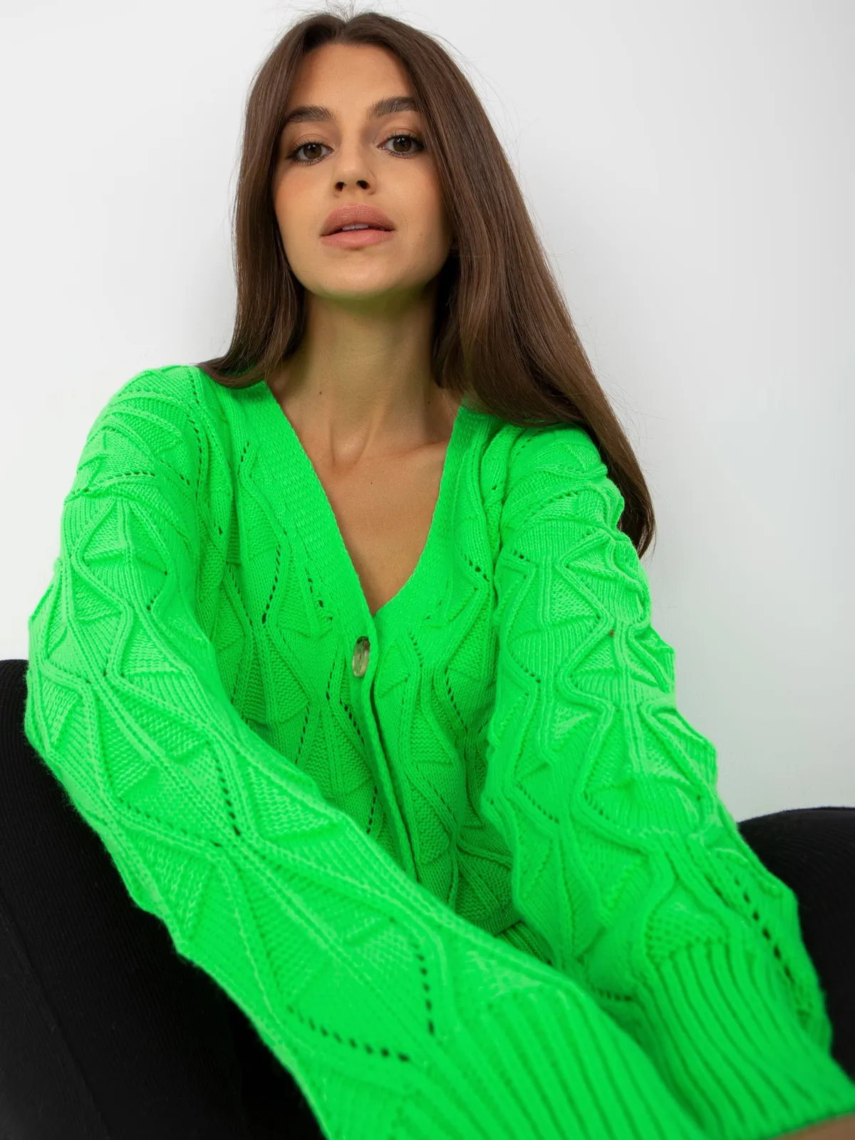 Fluo zielony sweter rozpinany w ażurowy wzór RUE PARIS - zdjęcie 3