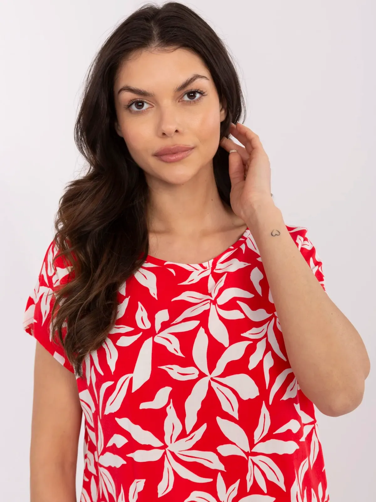 Luźna bluzka o kroju oversize z wzorem - zdjęcie 2