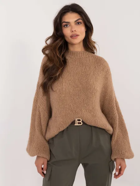 Sweter oversize o luźnym kroju z golfem