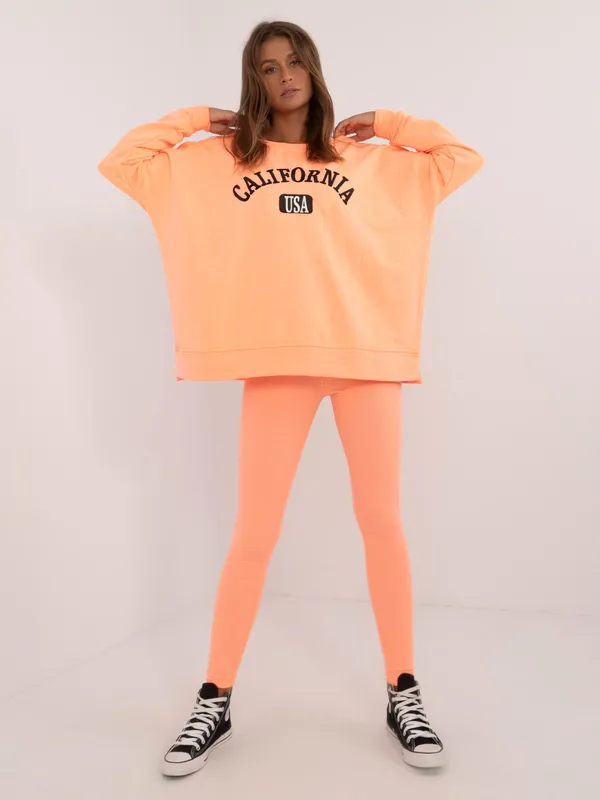 Casualowy komplet z bluzą oversize i legginsami
