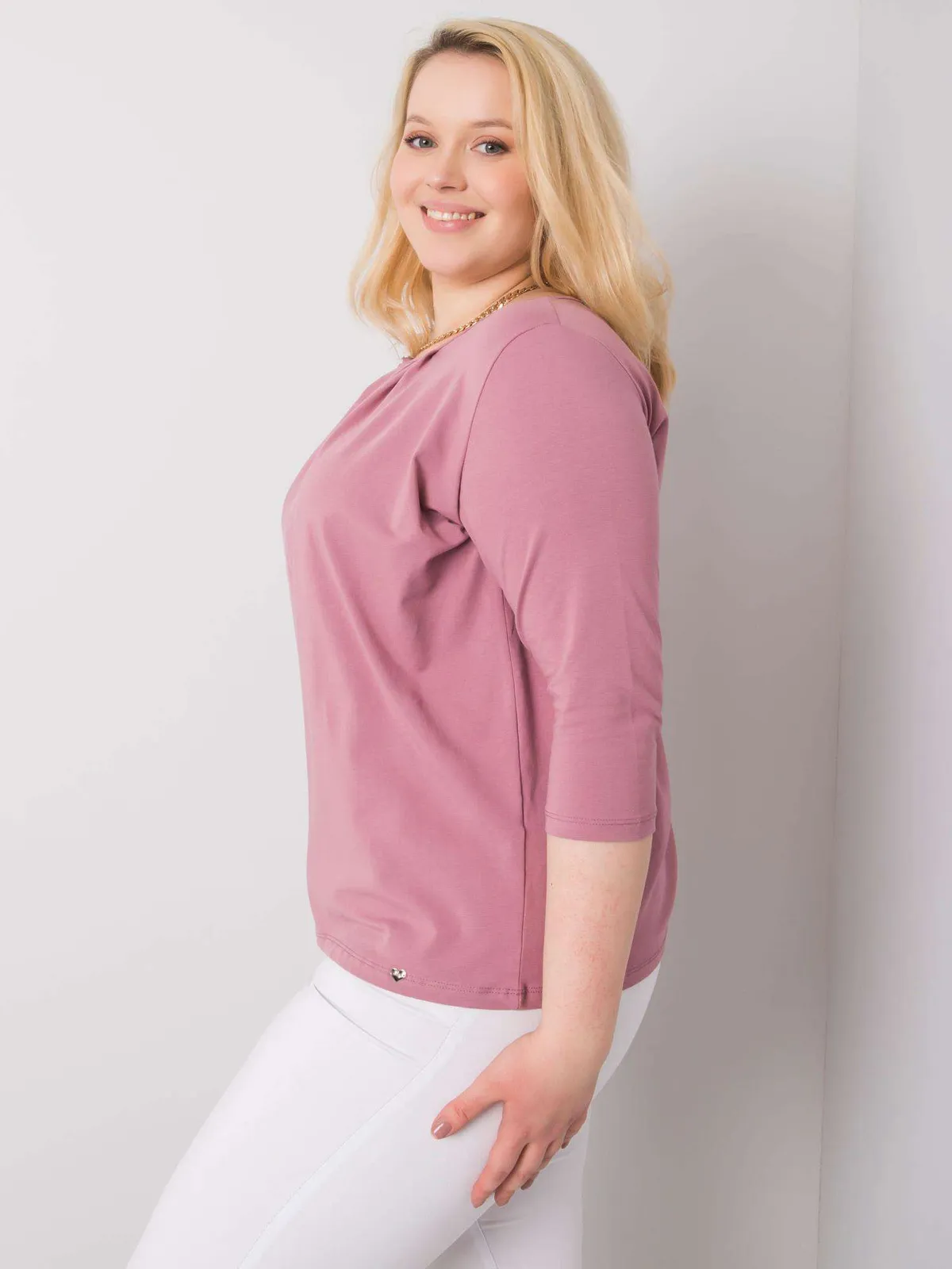 Czarna bluzka plus size bawełniana - zdjęcie 1