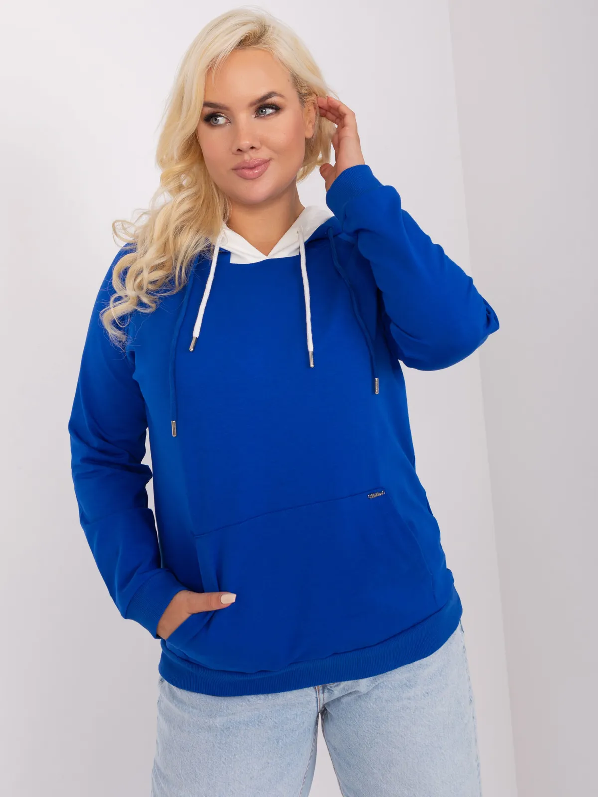 Zielona bluza damska basic plus size - zdjęcie 4