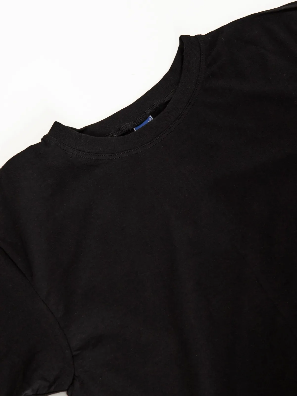 Czarny bawełniany t-shirt męski - zdjęcie 2