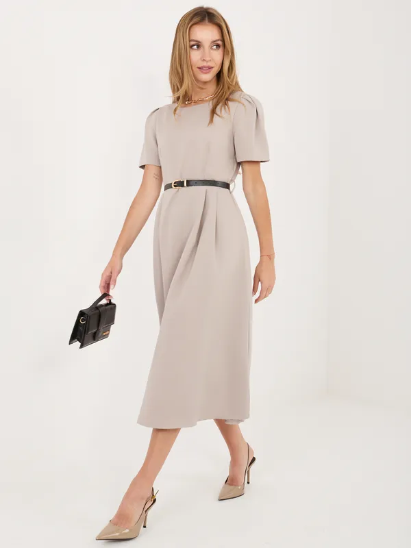 Elegancka sukienka rozkloszowana z krótkim rękawem