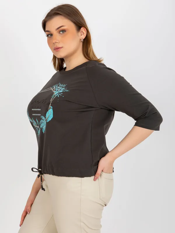 Khaki bluzka plus size z nadrukiem i dżetami