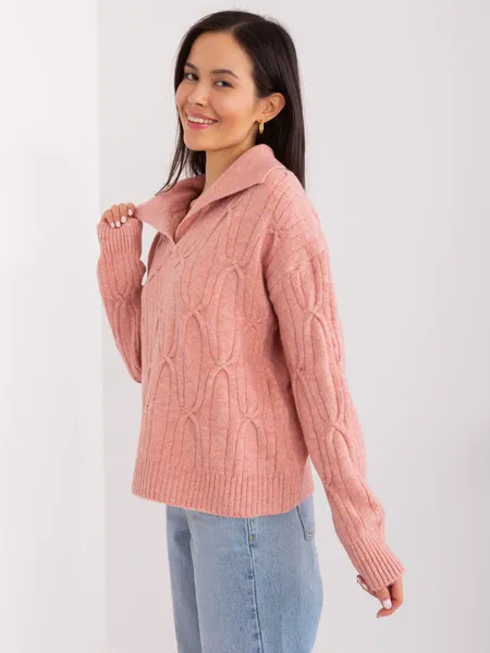 Jasnofioletowy dzianinowy sweter w warkocze