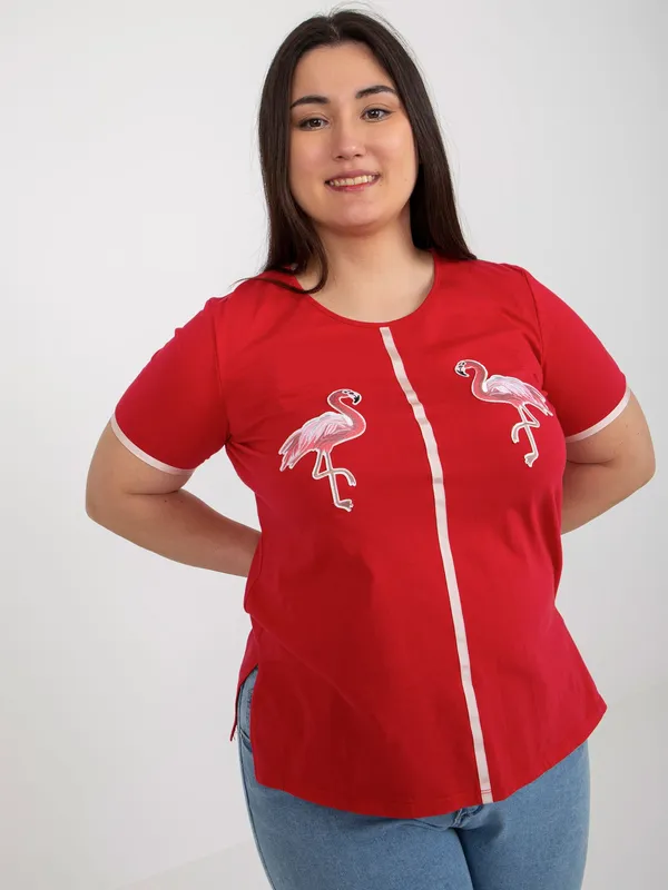 Czerwony damski t-shirt plus size z naszywkami