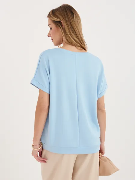 Casualowa bluzka oversize z dekoltem w serek