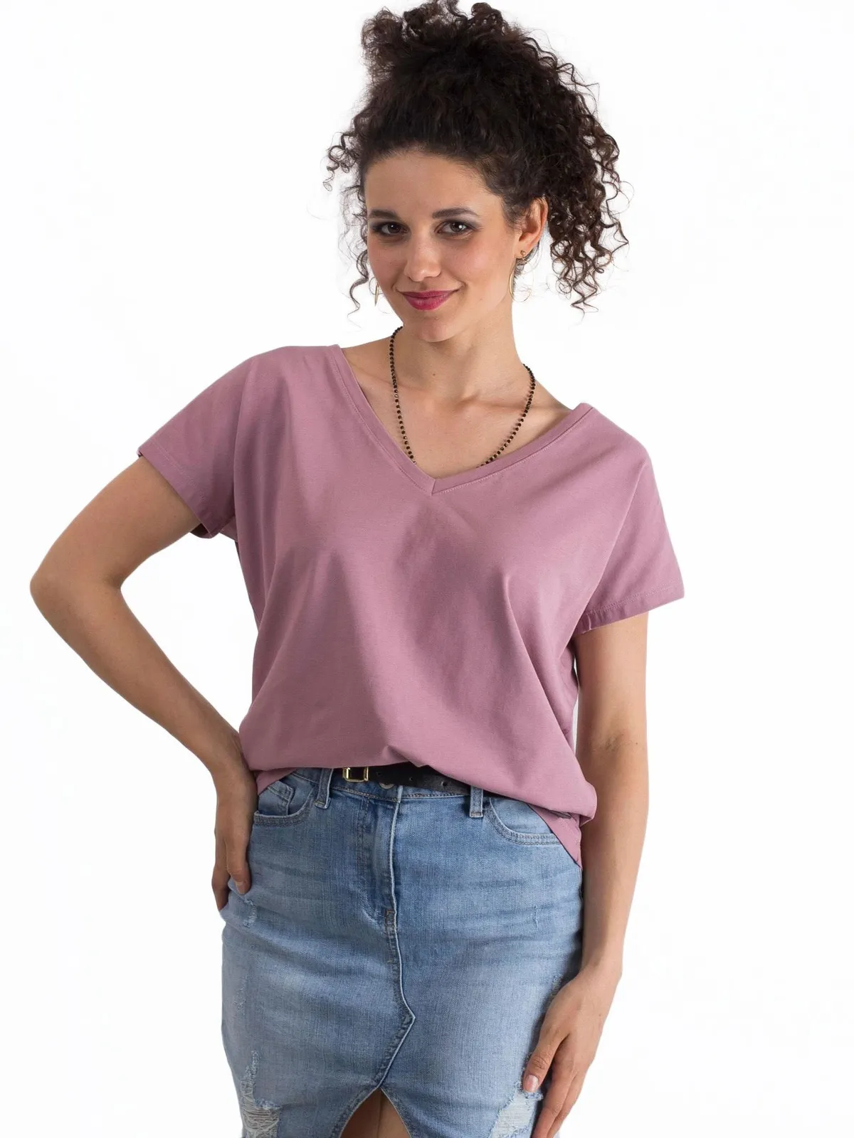 Klasyczna bluzka z głębokim dekoltem w serek - zdjęcie 1