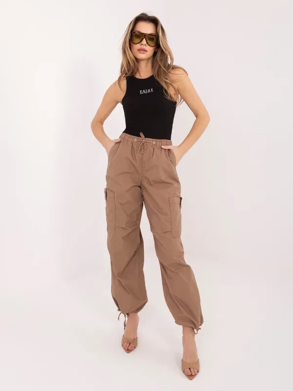 Dopasowany top z nadrukiem o kroju bokserskim