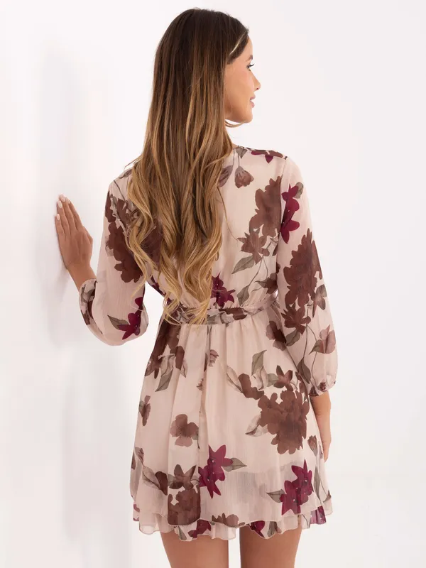 Krótka sukienka kopertowa z wiązaniem w talii