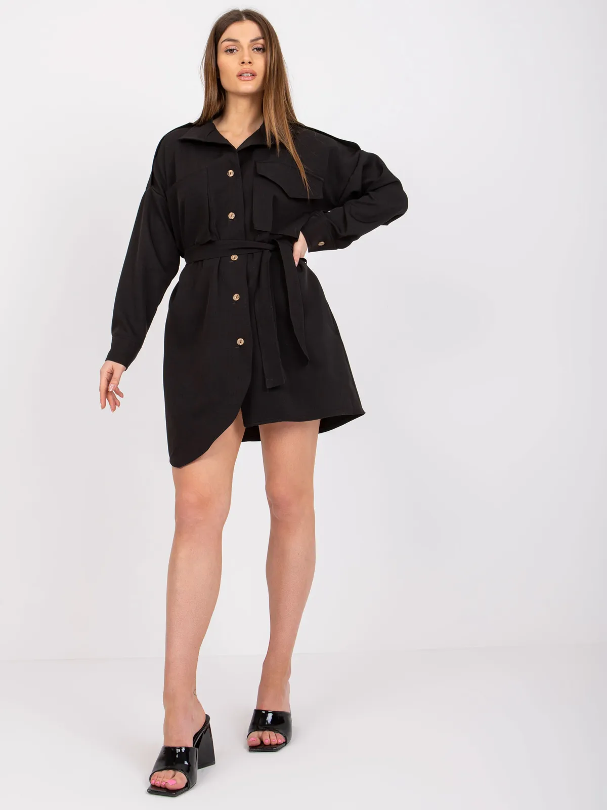 Koszula o kroju oversize z wiązanym paskiem - zdjęcie 1