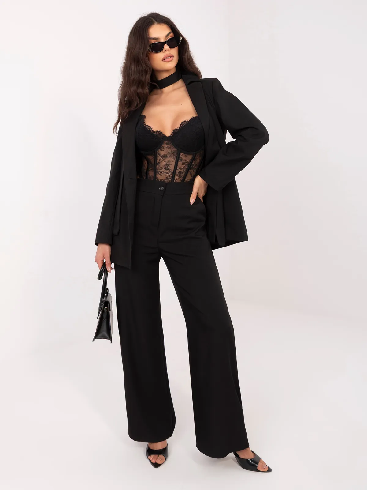 Wizytowa marynarka z paskiem w talii - zdjęcie 1